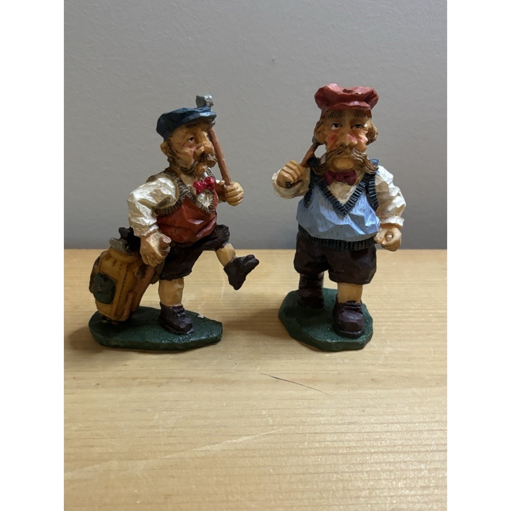 Vintage Lot of‎ 2 Scottish Golfer Figurine Souvenir Sports Decor Man-Cave Office